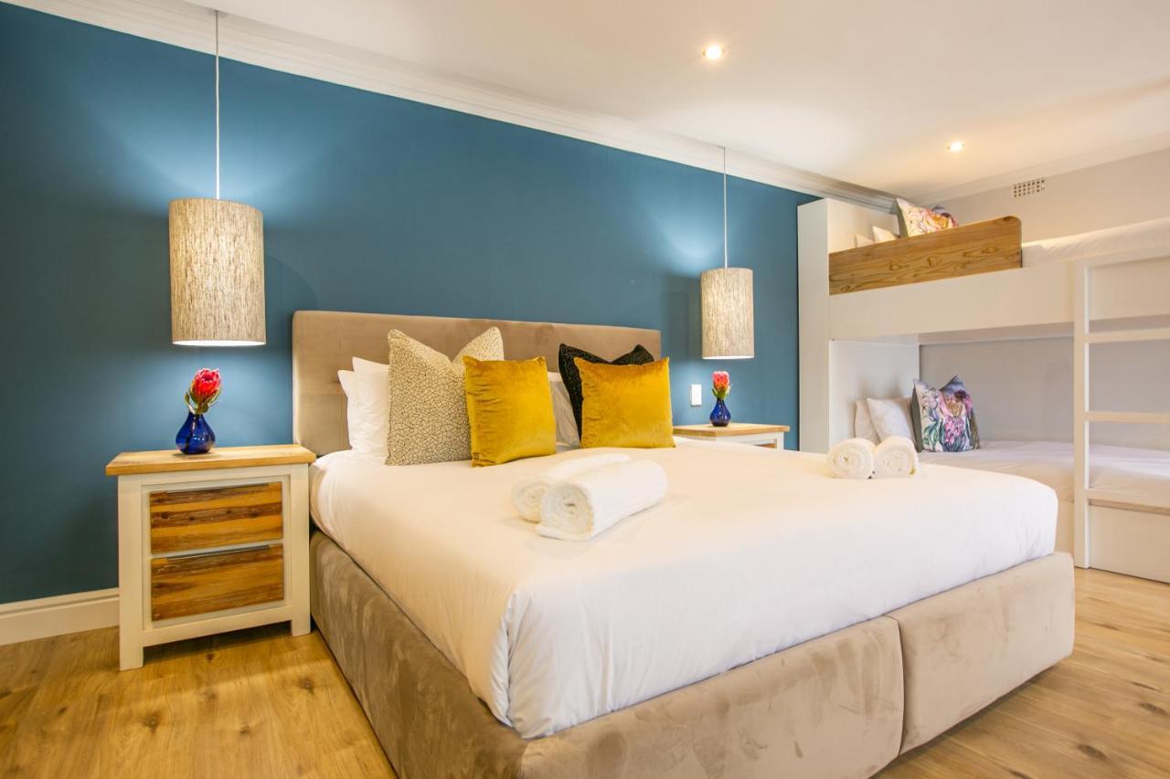 Hout & About Guest House Hout Bay Exterior foto